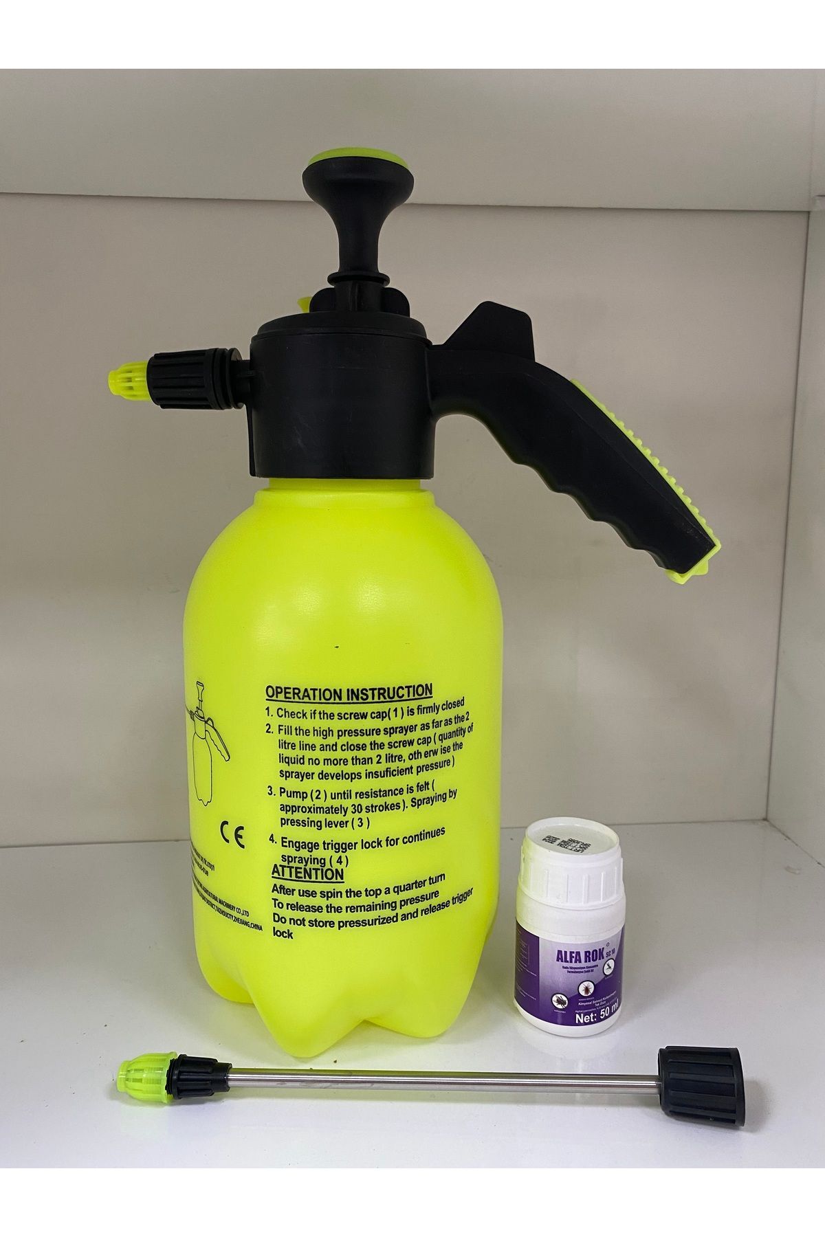 Kara, Sivri Sinek Haman Böceği Alfa Rok + 2 lt Ilaçlama pompası Kara, Sivri Sinek Haman Böceği Ilacı