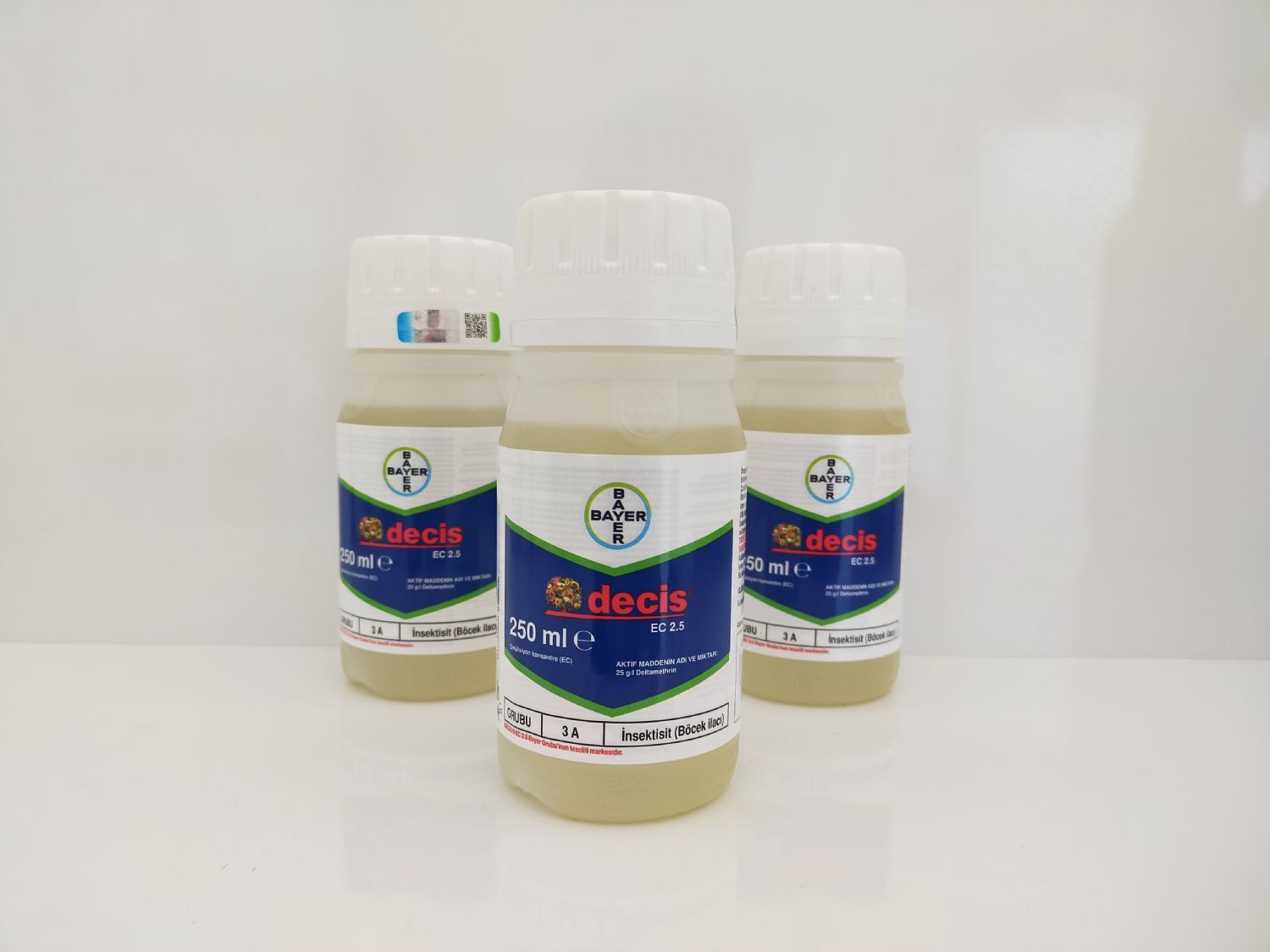 Decis® 2.5 EC, Deltamethrin içeren, geniş spektrumlu ve kontakt etkili bir insektisit