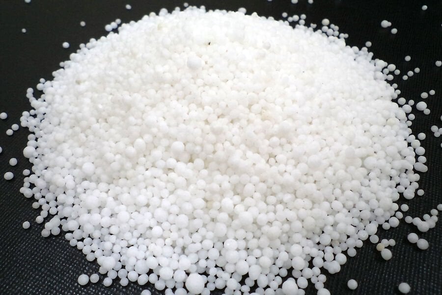 Üre gübresi granül gübre beyaz üre gübresi 1 kg